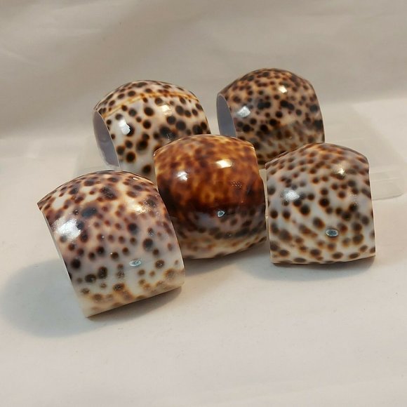 Vintage Lot 5 Spotted TIGER COWRIE Sea Shell Napkin Rings Holders - Picture 6 of 8